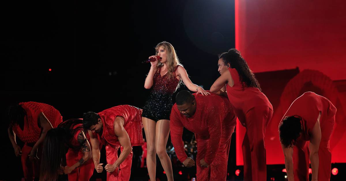 Brasil: Após morte em show de Taylor Swift, governo exige distribuição gratuita de água em concertos