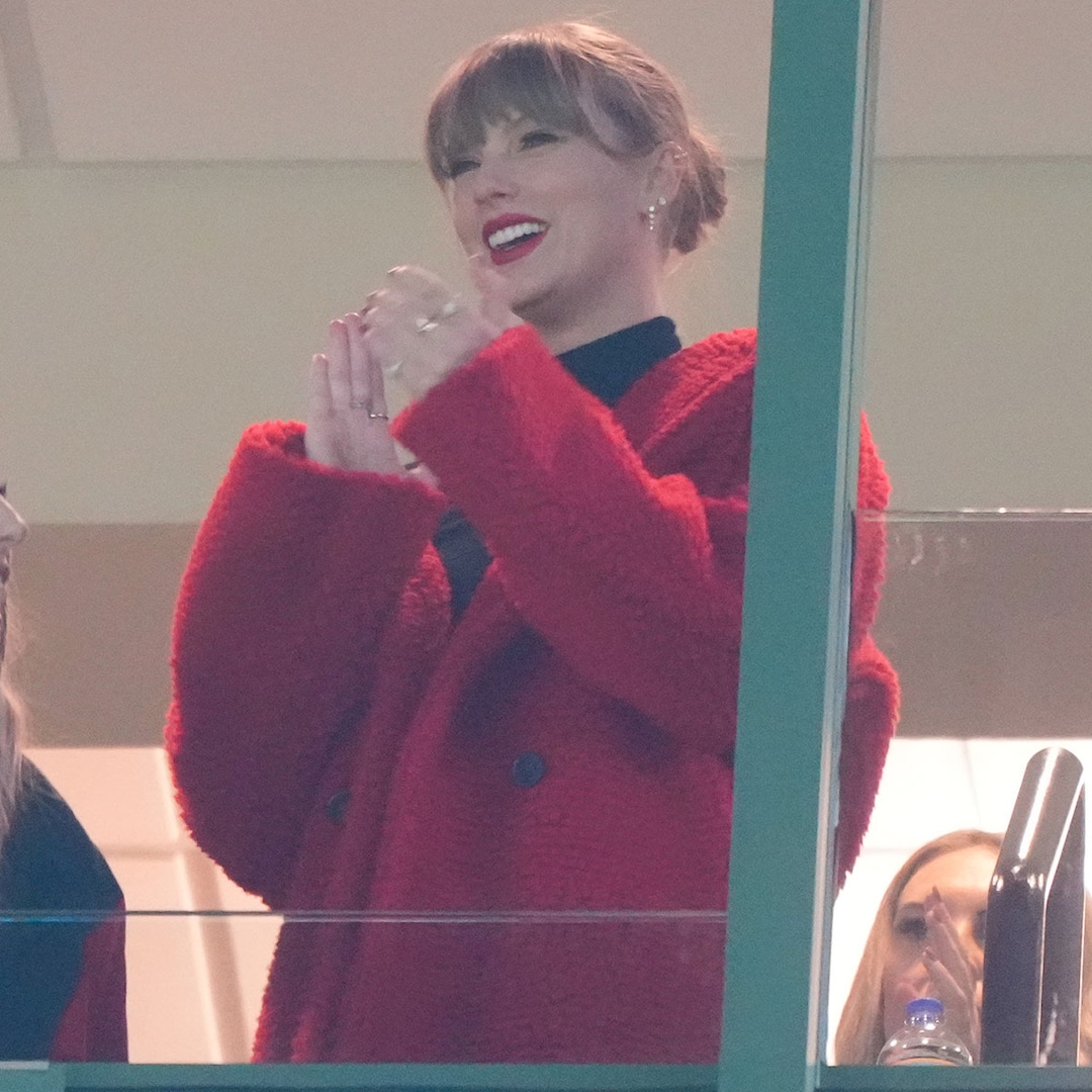 Taylor Swift Torce por Travis Kelce no Jogo entre Chiefs e Packers