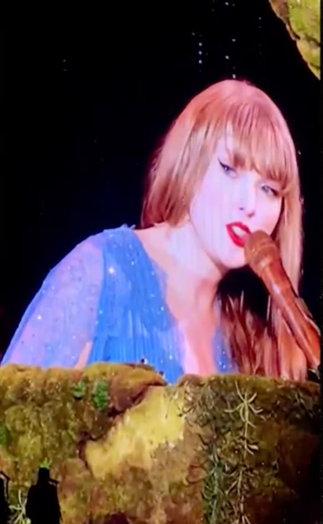 Fãs de Taylor Swift insistem que viram chupão no pescoço da cantora em show na Suécia após viagem cheia de carinhos com Travis Kelce