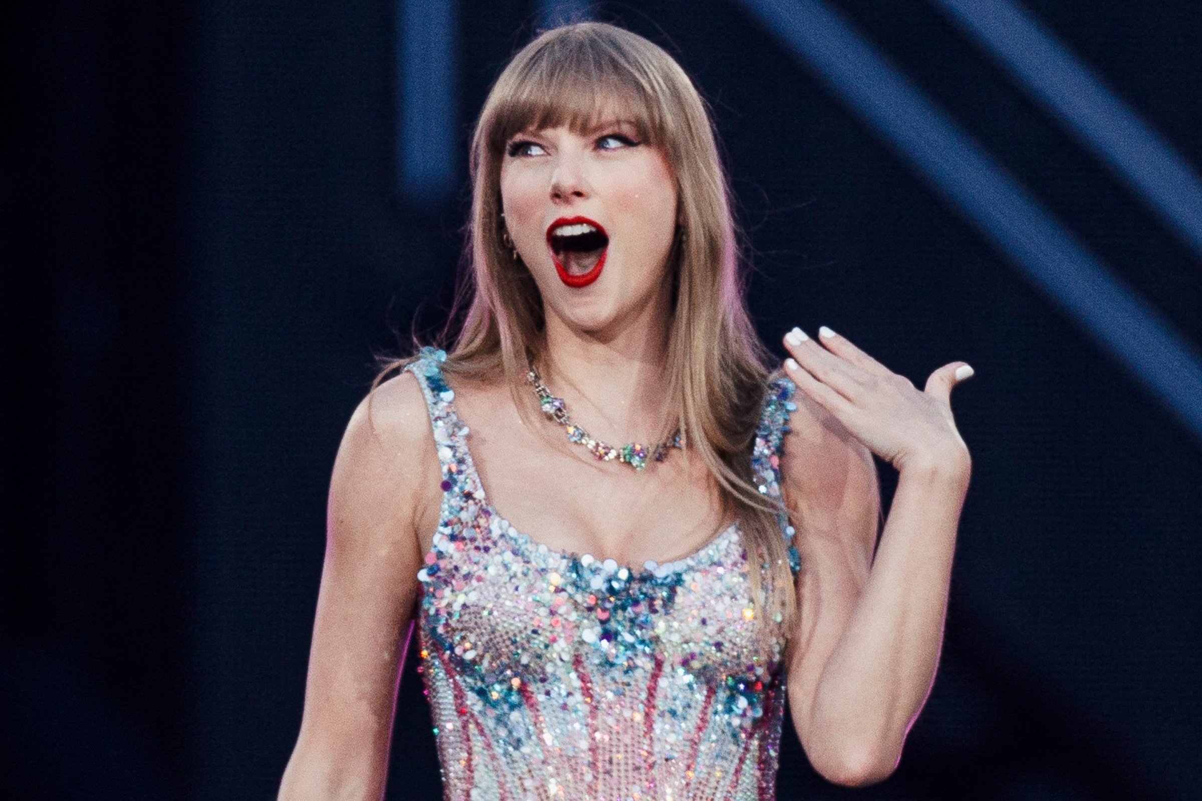 Vídeo Fofo de Fã de Taylor Swift se Torna Viral Após Concerto em Madrid
