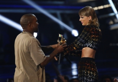 Kanye West a interrompeu 15 anos atrás, agora Taylor Swift impede o rapper de ter seu 11º álbum consecutivo em 1º lugar, liderando as paradas