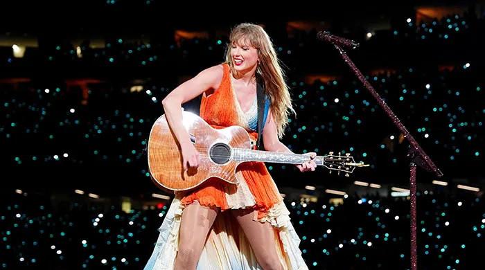 Taylor Swift esconde mensagem secreta no novo ‘Eras Tour Book