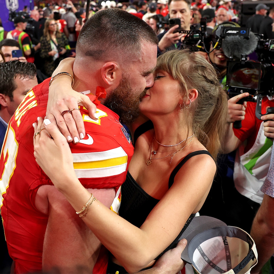 Como o Relacionamento de Taylor Swift e Travis Kelce Continua Percorrendo a Distância